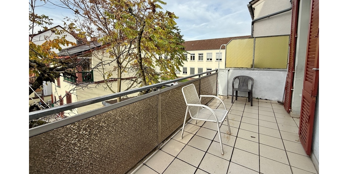 Charmantes 1- bis 3-Familienhaus in zentraler und dennoch ruhiger Lage von Neu-Isenburg 9 zimmer