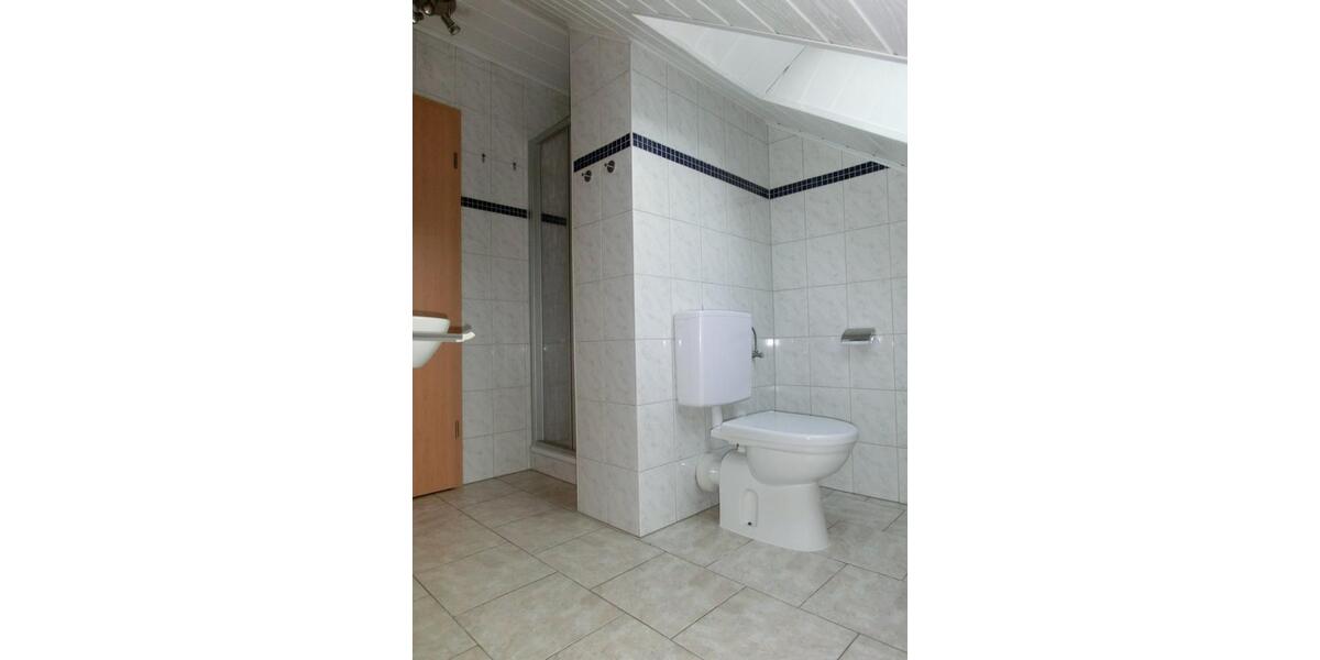 Dachgeschoßwohnung Groß-Umstadt Umstadt - 2 Zimmer, 70 m&sup2;, 630&euro; | Angebot:25380880