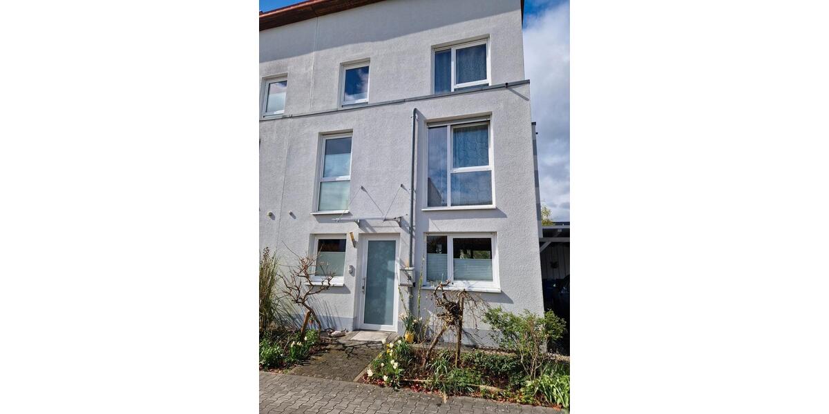 Doppelhaushälfte Griesheim - 2 Zimmer, 140 m&sup2;, 1.400&euro; | Angebot:26048017