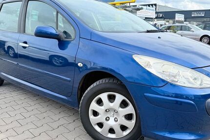 Peugeot 307 165.000 km 2.399 &euro; Dietzenbach 63128