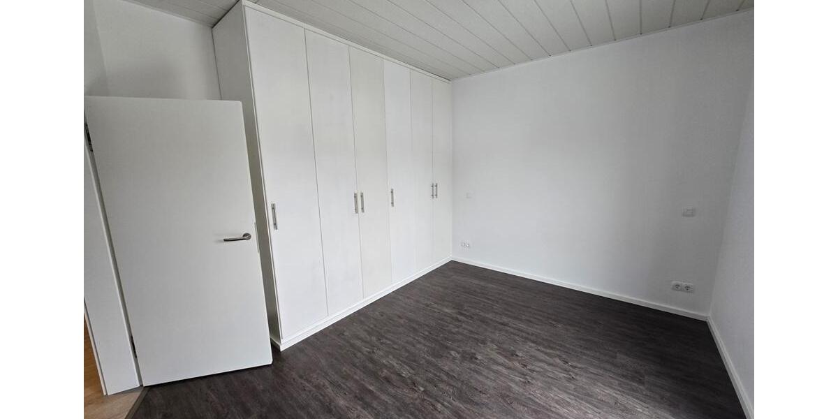 Maisonettenwohnung Raunheim - 5 Zimmer, 159 m&sup2;, 1.800&euro; | Angebot:26060130
