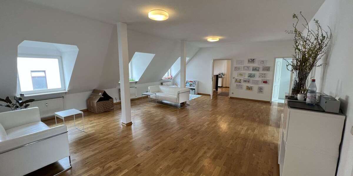 Etagenwohnung Frankfurt am Main Nordend Ost - 4.5 Zimmer, 110 m&sup2;, 2.350&euro; | Angebot:26656674