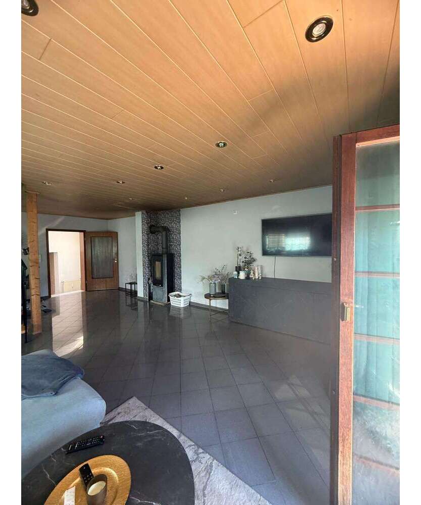 Haus zum Kaufen in Mühlheim-Lämmerspiel 695.000 € 240.84 m²