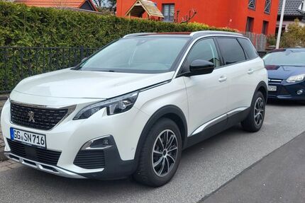 Peugeot 5008 142.100 km 17.490 &euro; Rüsselsheim am Main 65428