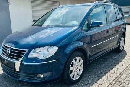 VW Touran 185.000 km 6.750 &euro; Griesheim 64347