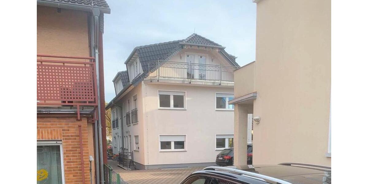 Doppelhaushelfte mit kl. Terrasse in Riedstadt Wolfskehlen 4 zimmer