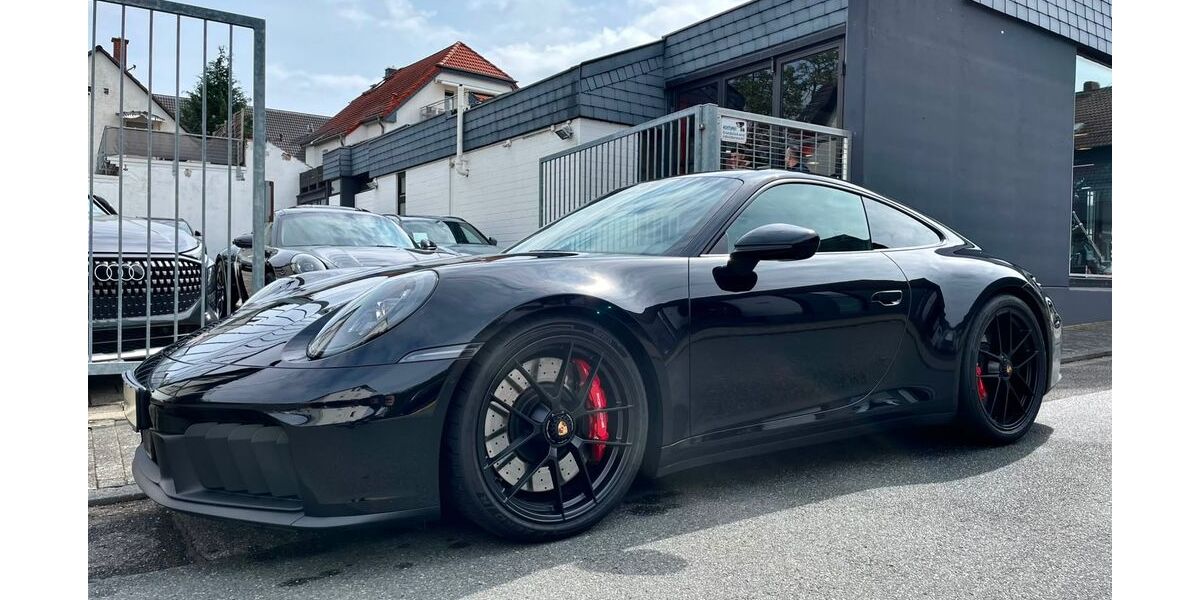 Porsche 992 7.050 km 185.990 &euro; Flörsheim am Main 65439