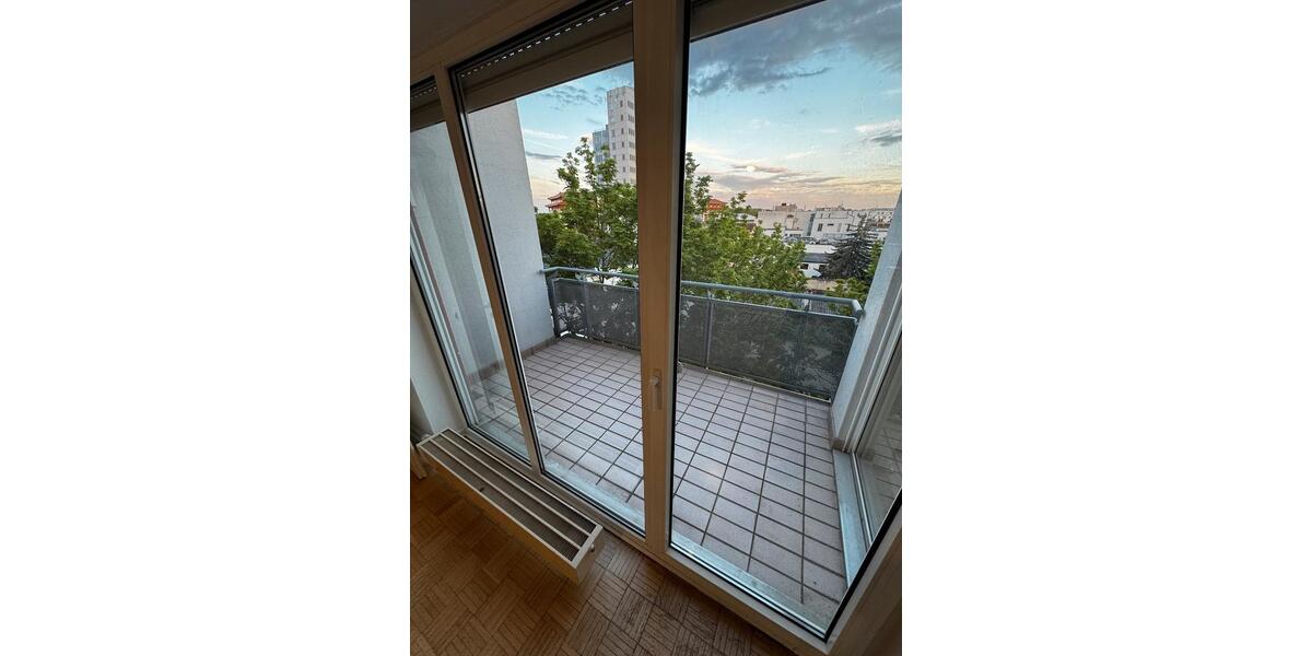 Etagenwohnung Frankfurt am Main Niederrad - 3 Zimmer, 78 m&sup2;, 1.156&euro; | Angebot:26289855