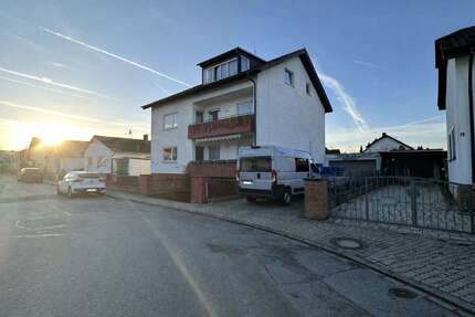 Haus zum Kaufen in Bensheim 559.000 € 290 m² 11 zimmer