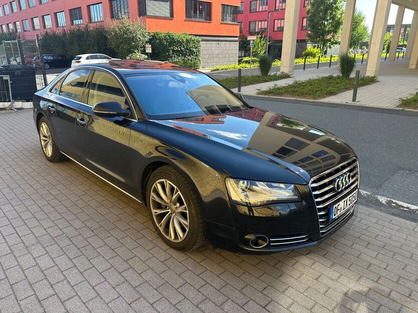 Audi A8 175.000 km 18.700 € Offenbach 63065