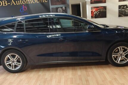 Ford Focus 106.000 km 10.999 &euro; Rodgau 63110