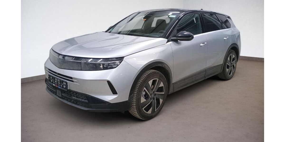 Opel Grandland (X) 13.000 km 30.475 &euro; Rüsselsheim 65428