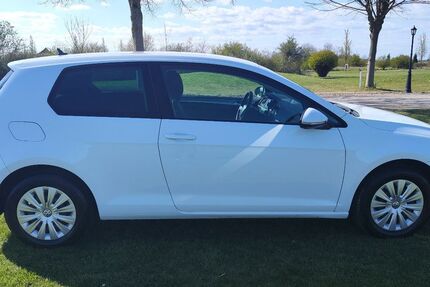 VW Golf 57.000 km 10.590 &euro; Riedstadt 64560