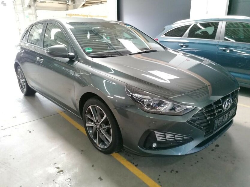 Hyundai i30 Trend Mild-Hybrid 91.000 km 12.790 € Gernsheim 64579
