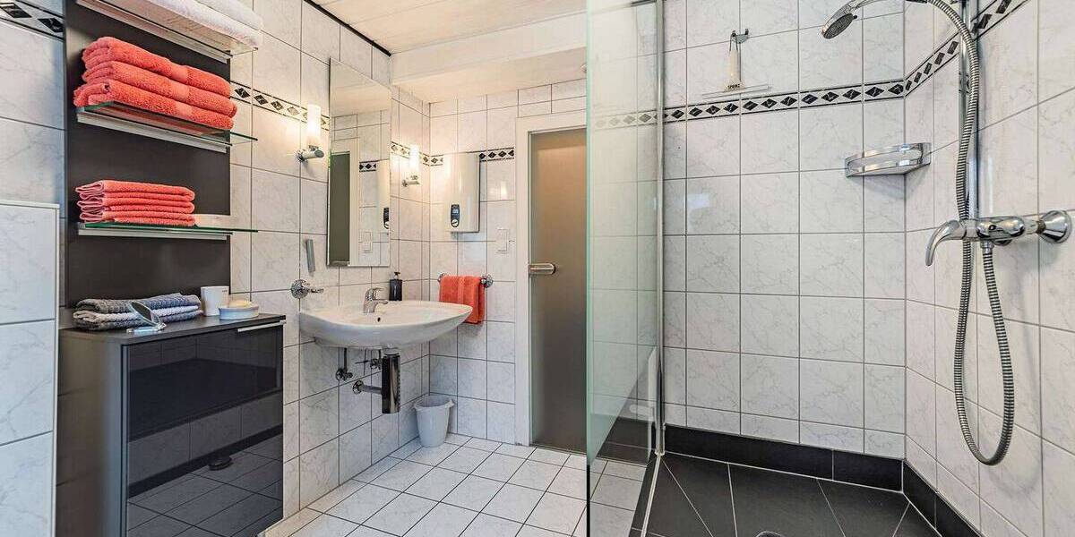 Etagenwohnung Frankfurt am Main Rödelheim - 2 Zimmer, 55 m&sup2;, 1.650&euro; | Angebot:26786777