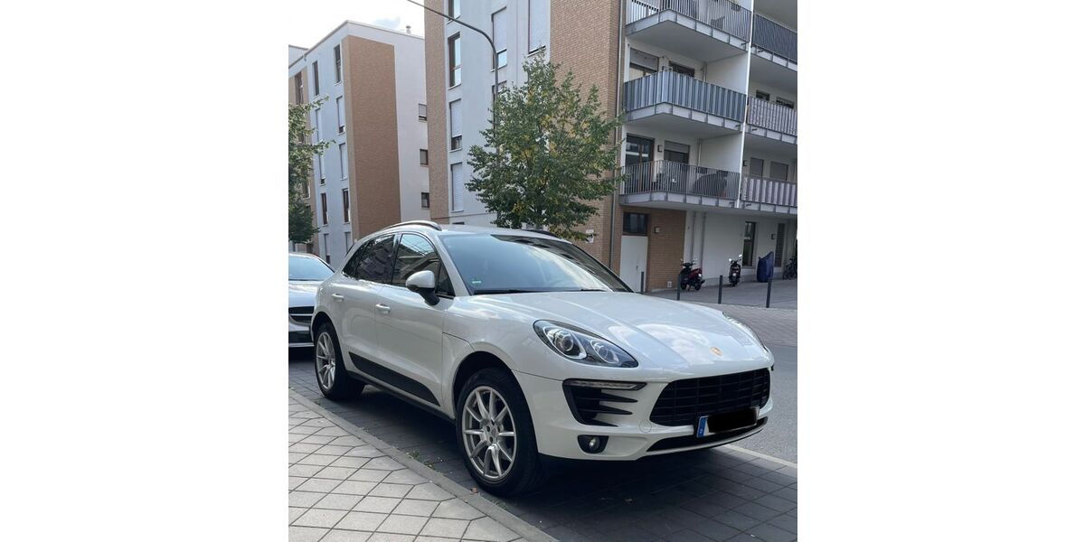 Porsche Macan 104.000 km 29.490 &euro; Frankfurt am Main 60326