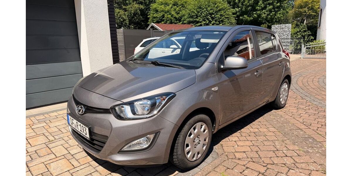 Hyundai i20 46.000 km 4.999 &euro; dieburg 64807