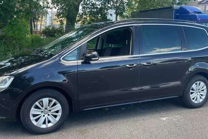 VW Sharan 319.525 km 5.750 &euro; Frankfurt am Main 60386