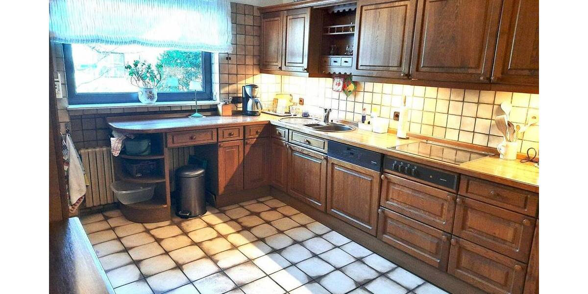 Einfamilienhaus Kriftel - 8 Zimmer, 251 m&sup2;, 1.080.000&euro; | Angebot:25968360