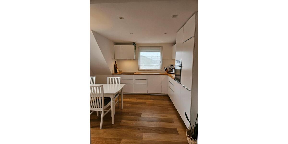 Dachgeschoßwohnung Griesheim - 3 Zimmer, 60 m&sup2;, 260.000&euro; | Angebot:26066806