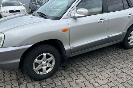 Hyundai SANTA FE 154.000 km 1.680 &euro; Groß Umstadt 64823