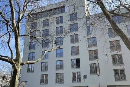 Bezugsfertiges Refugium über den Dächern Sachsenhausens - 2-Zimmer-Wohnung mit Stil & Komfort 2 zimmer