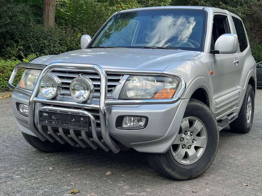 Mitsubishi Pajero 324.000 km 8.900 € Groß Gerau 64521