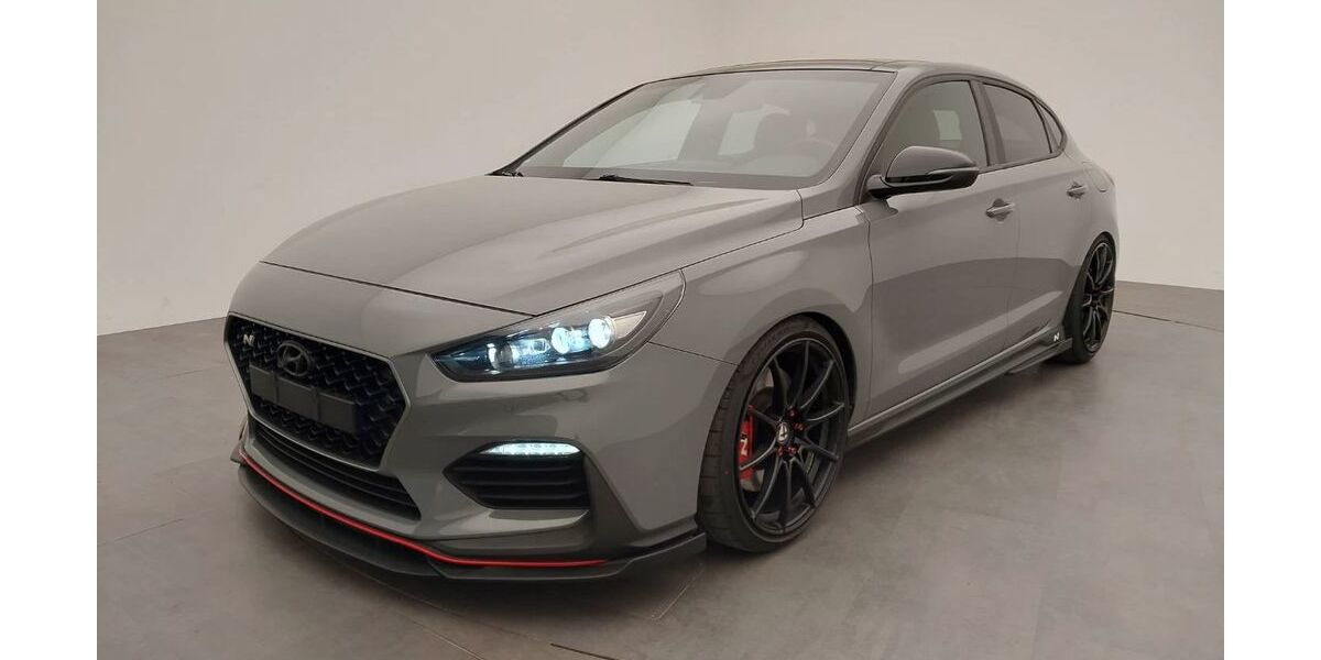 Hyundai i30 52.000 km 24.890 &euro; Bickenbach 64404