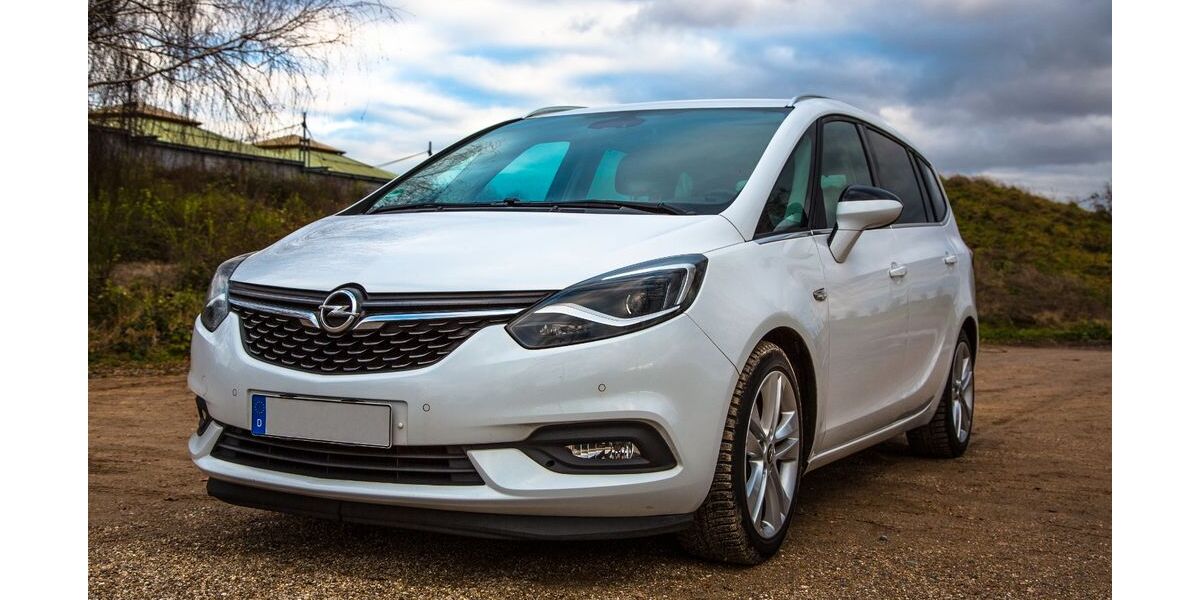 Opel Zafira 112.000 km 15.100 &euro; Hochheim / Main 65239