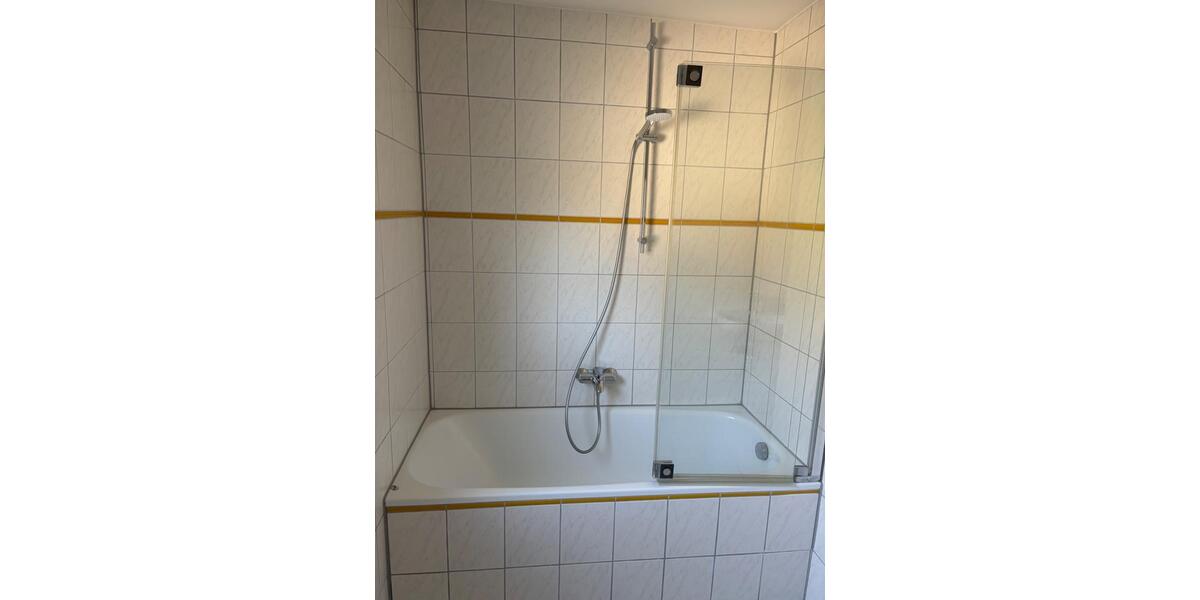 Erdgeschoßwohnung Bensheim - 3 Zimmer, 86 m&sup2;, 1.050&euro; | Angebot:26386396