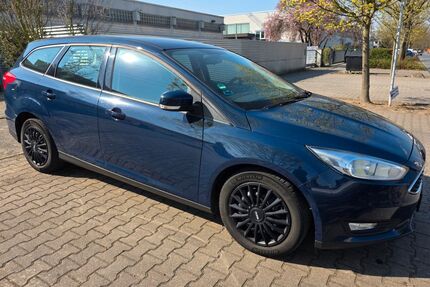 Ford Focus 181.000 km 5.400 &euro; Darmstadt 64293