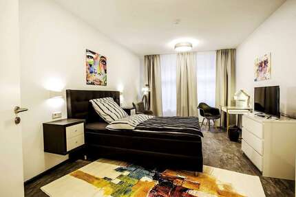 Zimmer Frankfurt Bahnhofsviertel - 6 Zimmer, 680&euro; | Angebot:26871549