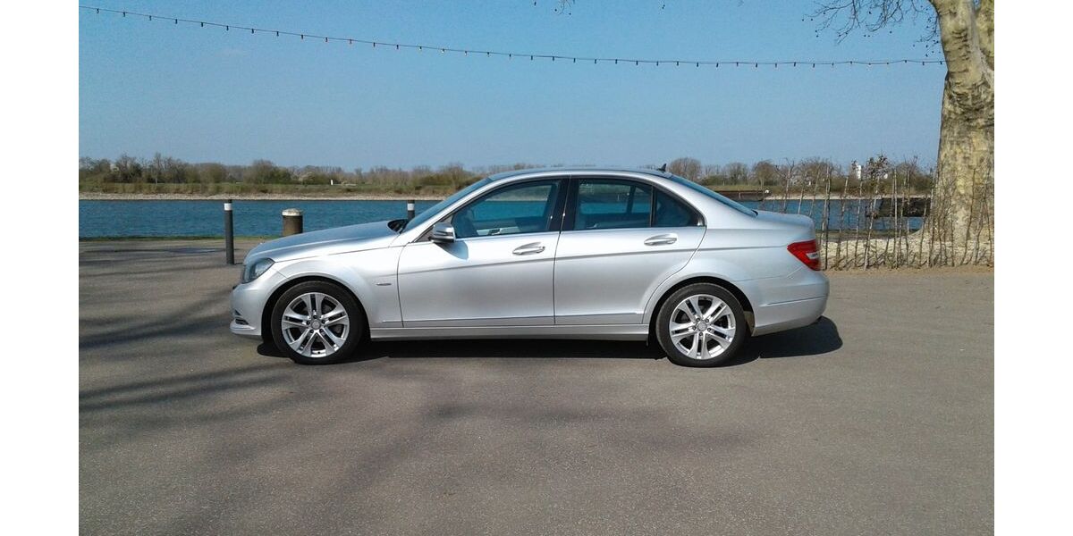 Mercedes-Benz C 180 95.000 km 11.900 &euro; Messel 64409