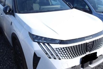 Peugeot 5008 12.986 km 32.480 &euro; Rüsselsheim 65428