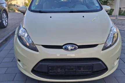 Ford Fiesta 173.000 km 1.490 &euro; Frankfurt 60486