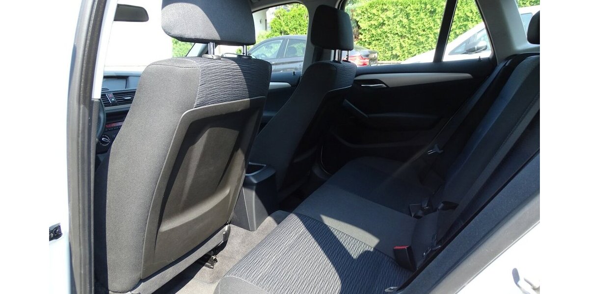 BMW X1 1.8l i sDrive, Steptronic, Sitzheizung, PDC hin 154.921 km 8.690 &euro; Rodgau 63110