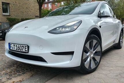 Tesla Model Y 98.000 km 29.300 &euro; Frankfurt am Main 60596