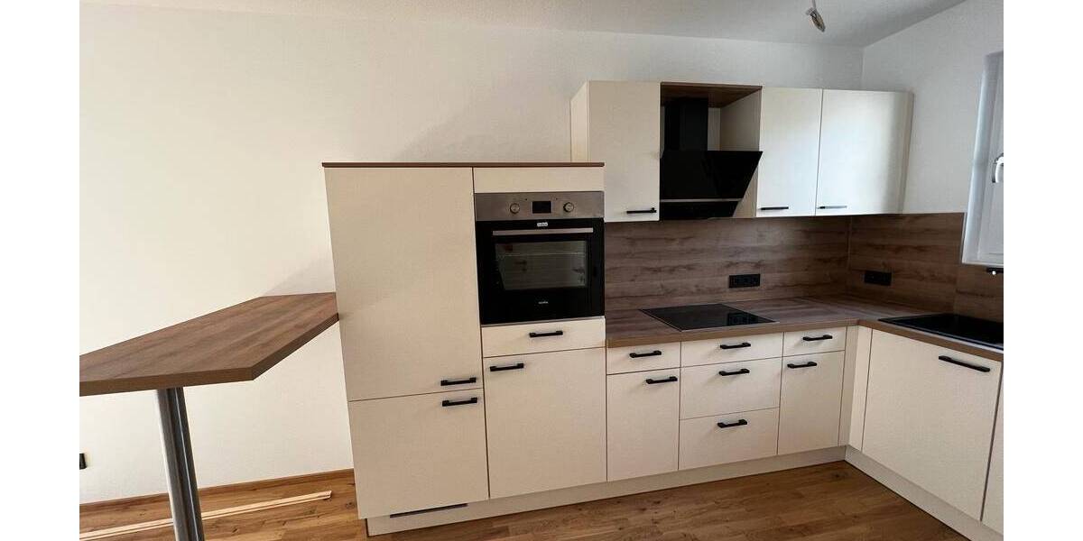 Doppelhaushälfte Mainz Weisenau - 6 Zimmer, 159 m&sup2;, 2.500&euro; | Angebot:23587981