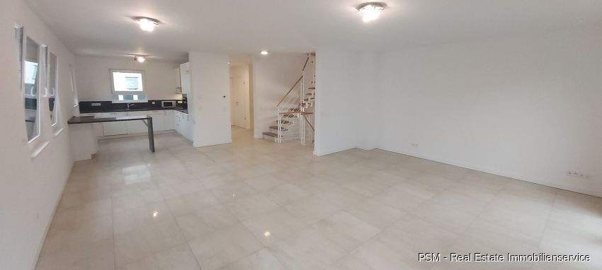 Reihenmittelhaus Flörsheim / Weilbach Weilbach - 6 Zimmer, 221 m&sup2;, 2.800&euro; | Angebot:24990240