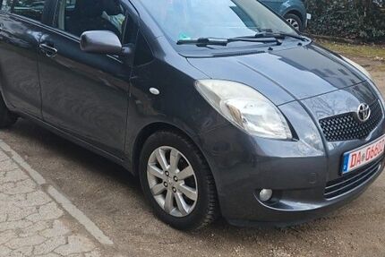Toyota Yaris 280.680 km 2.500 &euro; Darmstadt 64295