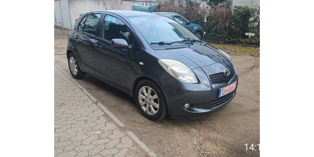 Toyota Yaris 280.680 km 2.900 &euro; Darmstadt 64295