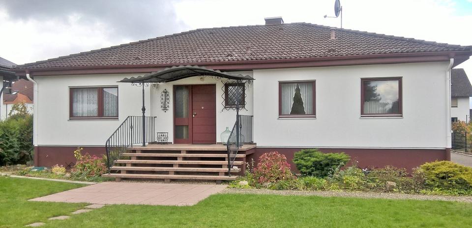Bungalow Babenhausen - 4 Zimmer, 156 m&sup2;, 1.650&euro; | Angebot:24713802
