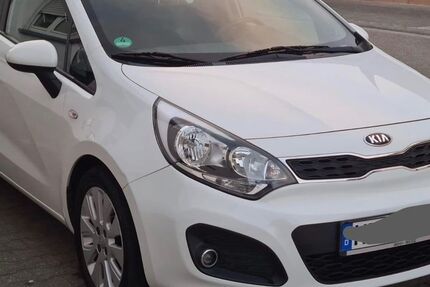 Kia Rio 98.000 km 6.100 &euro; Biblis 68647