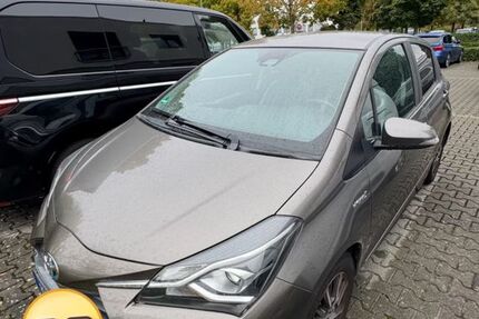 Toyota Yaris 57.698 km 14.500 &euro; Frankfurt 60437
