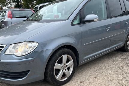 VW Touran 240.000 km 3.499 € Rossdorf 64380