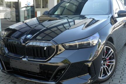 BMW i5 11.111 km 59.750 € Frankfurt am Main 60435