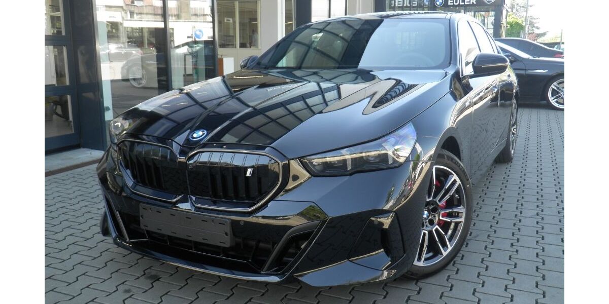 BMW i5 11.111 km 59.750 € Frankfurt am Main 60435