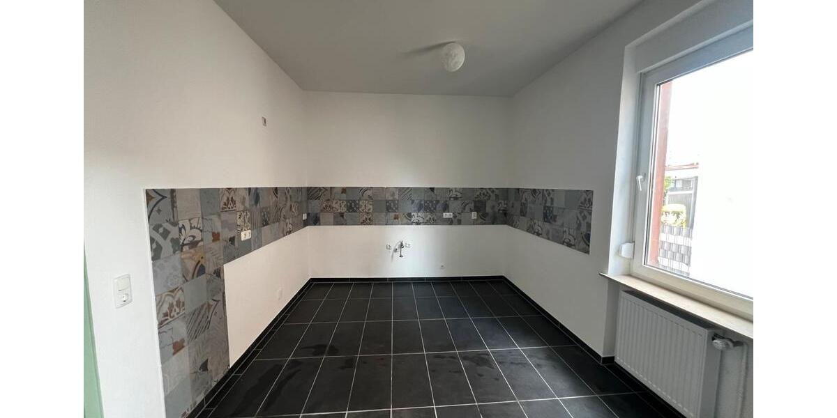 Einfamilienhaus Münster (Hessen) - 10 Zimmer, 195 m&sup2;, 2.425&euro; | Angebot:21530701