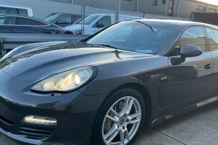 Porsche Panamera 235.000 km 15.990 &euro; Frankfurt am Main 65933