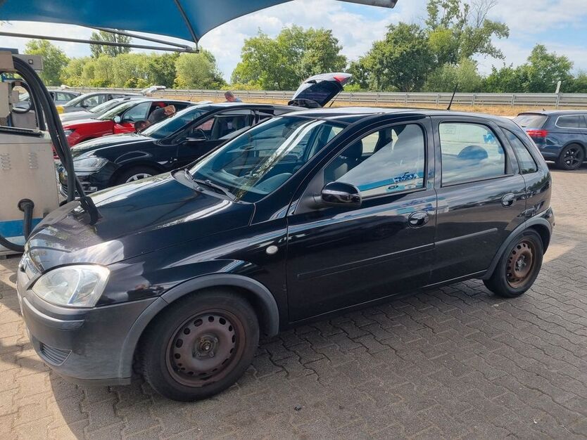 Opel Corsa 187.000 km 2.000 € Rüsselsheim 65428
